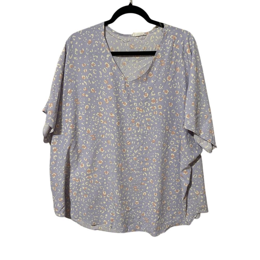 SPIN Lavender Cheetah‎ Leopard Short Sleeve Blouse Shirt